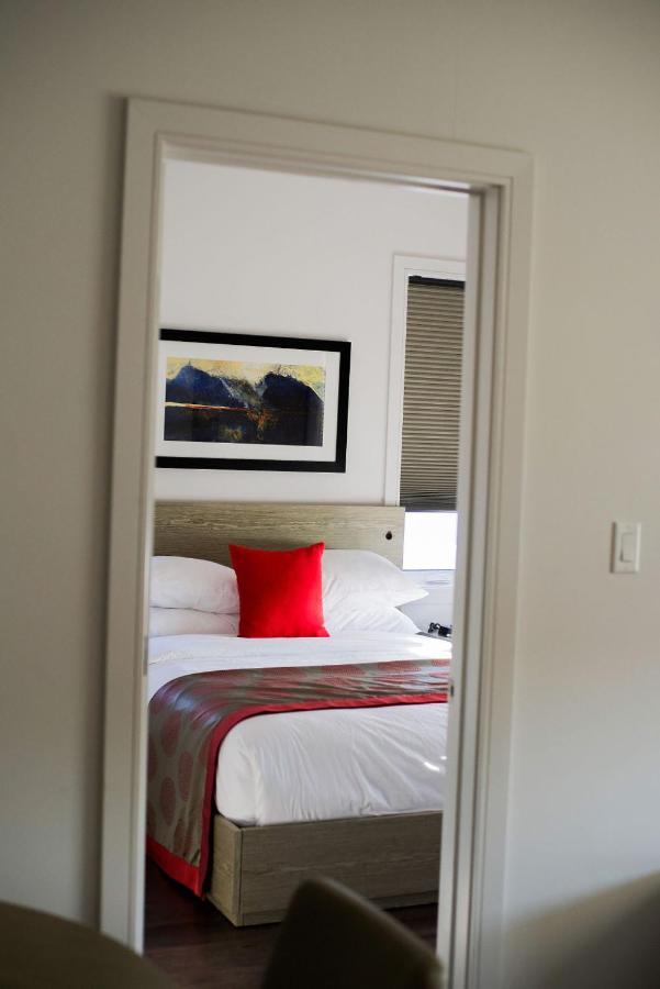 Ramada By Wyndham Fort Mcmurray Exterior photo