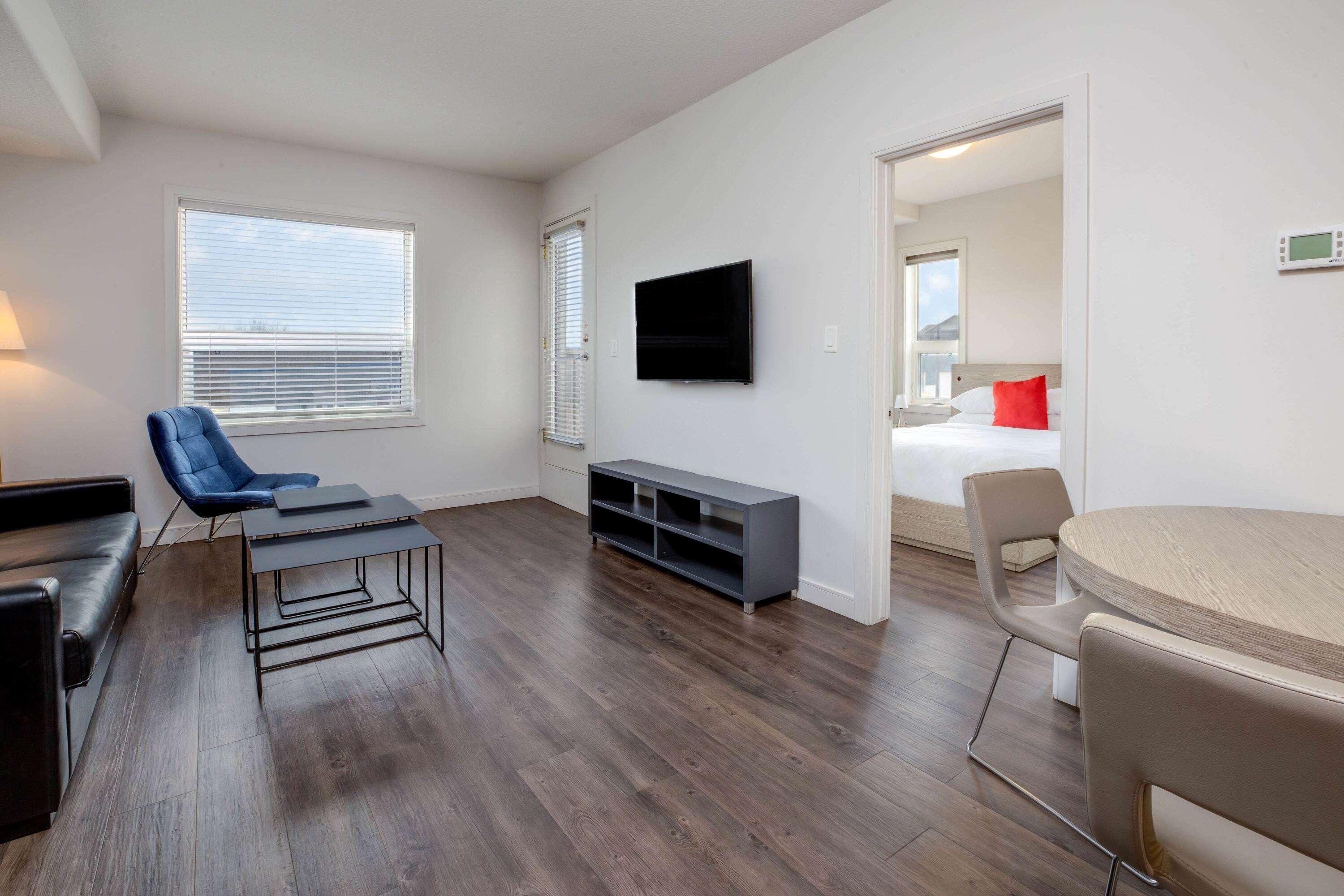 Ramada By Wyndham Fort Mcmurray Exterior photo