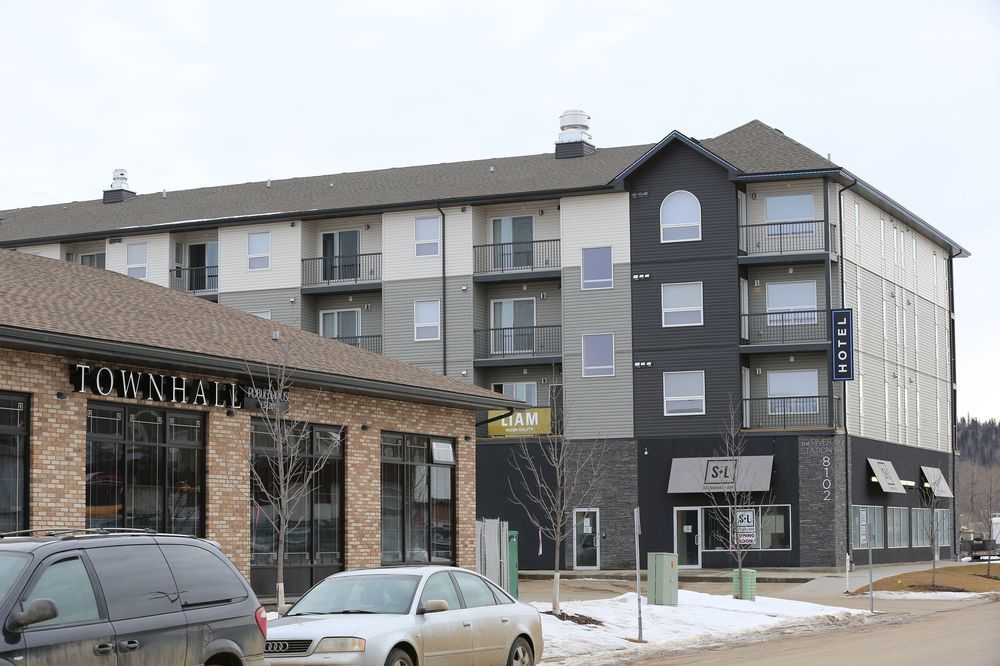 Ramada By Wyndham Fort Mcmurray Exterior photo
